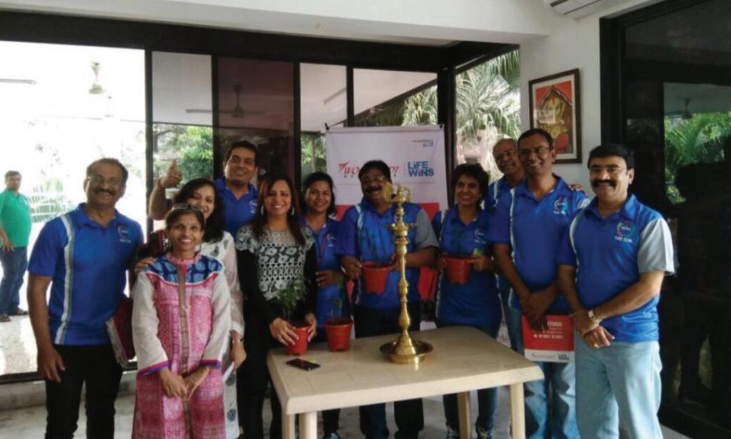Ujwala Raje with the team of The Pink Initiative 