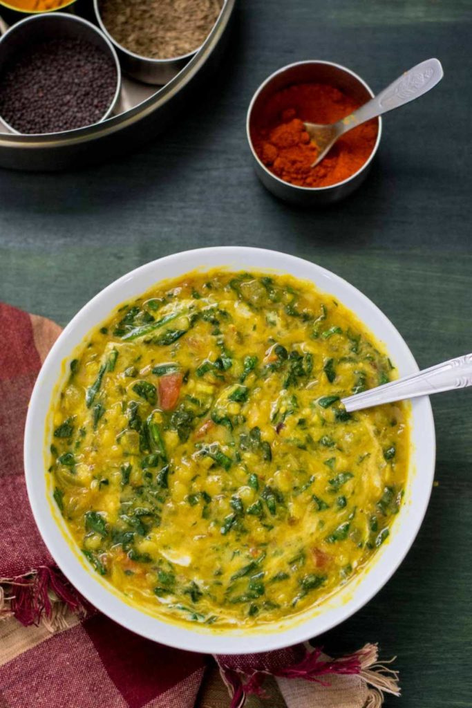 Spinach And Tomato Dal